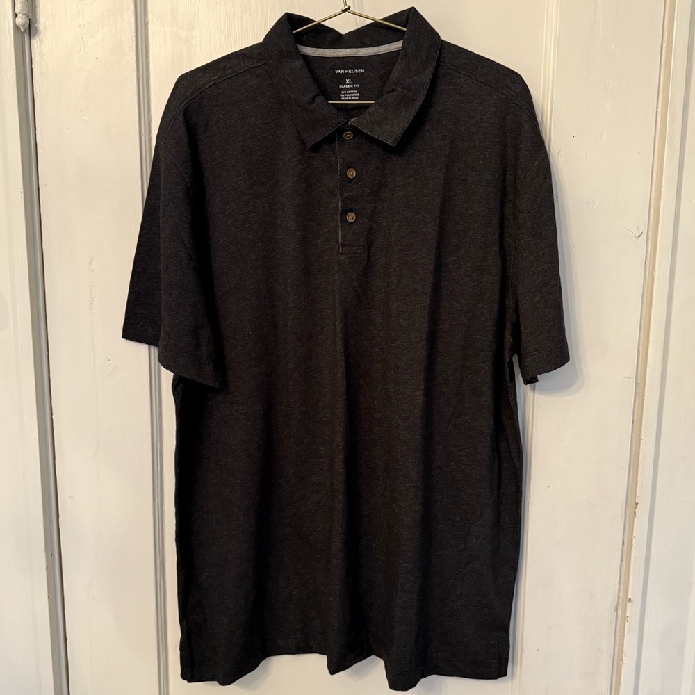 Van Heusen gray men’s polo